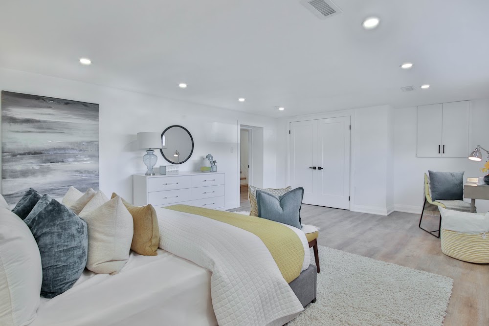 HL Real Estate